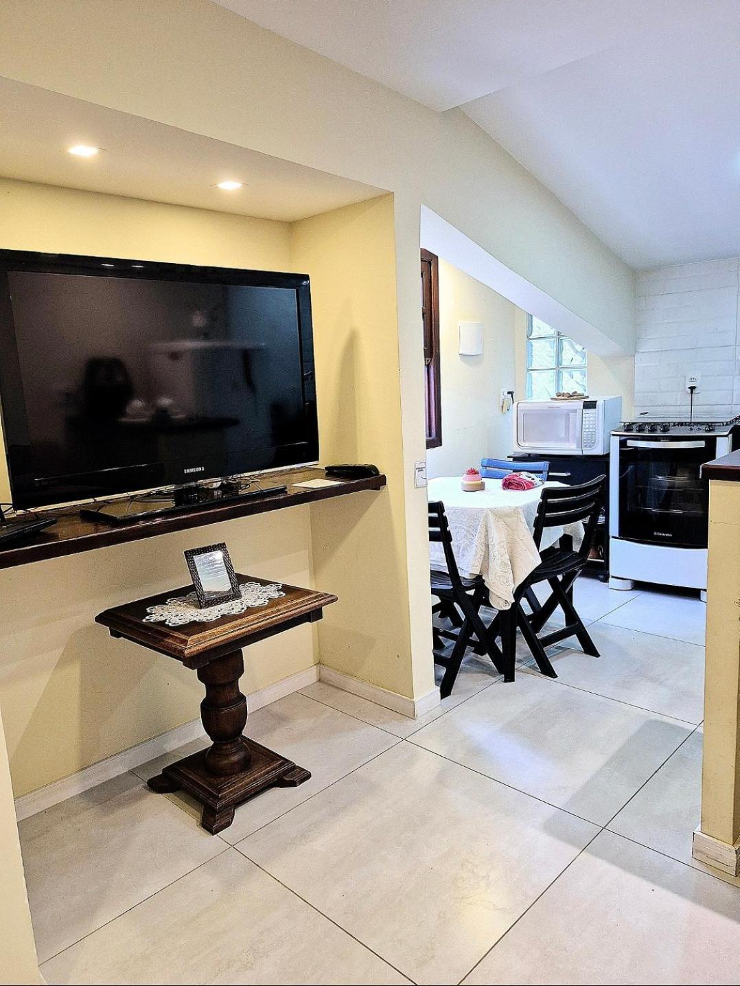 Petrópolis Recanto De Itaipava - Casa Com Forno De Pizza A Lenha, Churrasqueira, Pet Friendly, Equipada Para Ate 6 Pessoas, Em Meio A Natureza E Proxima Ao Centro Do Bairro מראה חיצוני תמונה